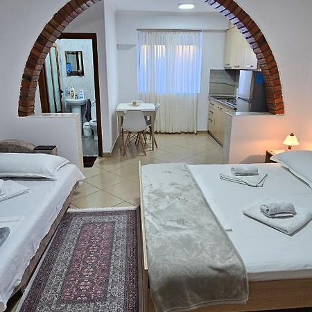 Aliaj Guest House 培拉特 外观 照片