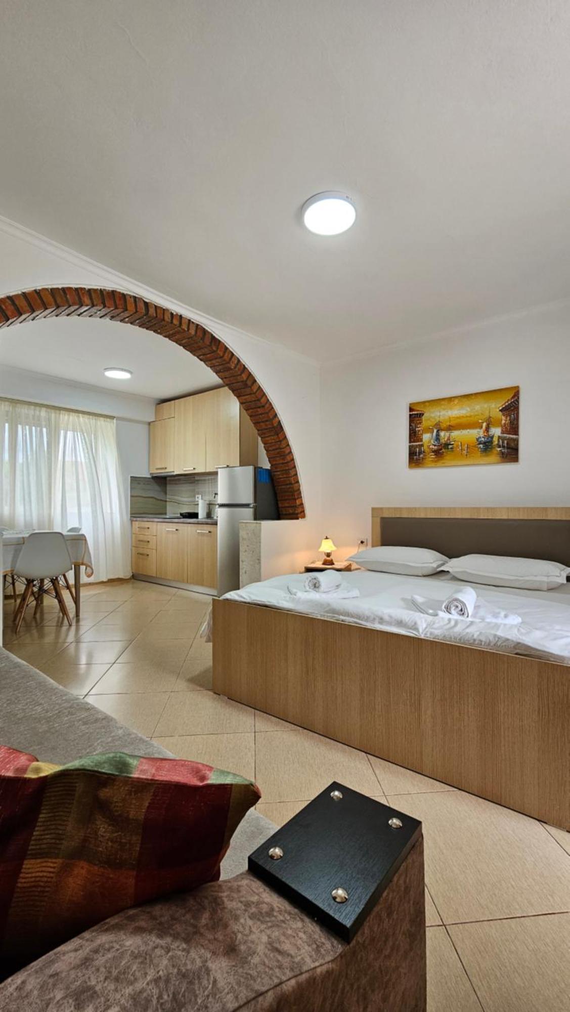 Aliaj Guest House 培拉特 外观 照片